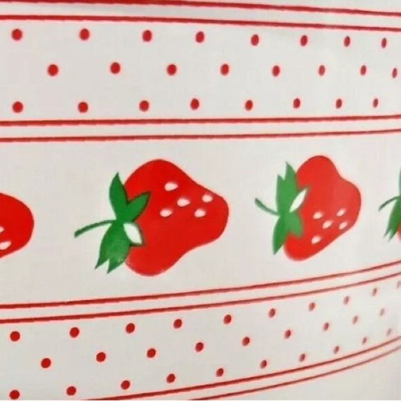 Strawberries Serving Bowl by The Main Vintage Enamel Large Bowl EUVC Strawberry - Picture 7 of 8